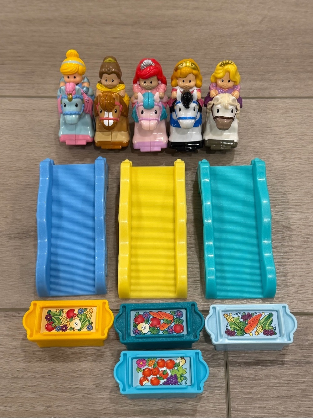 Little People Disney Princess Klip Klop Horses Set of 5 Cinderella,Belle,Ariel,